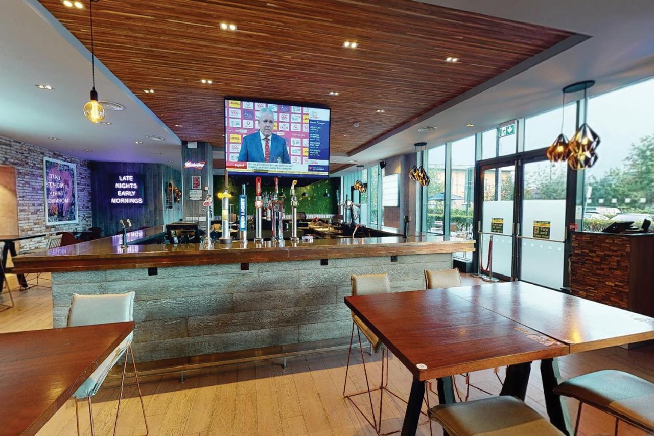 Village Hotel Solihull Zewnętrze zdjęcie
